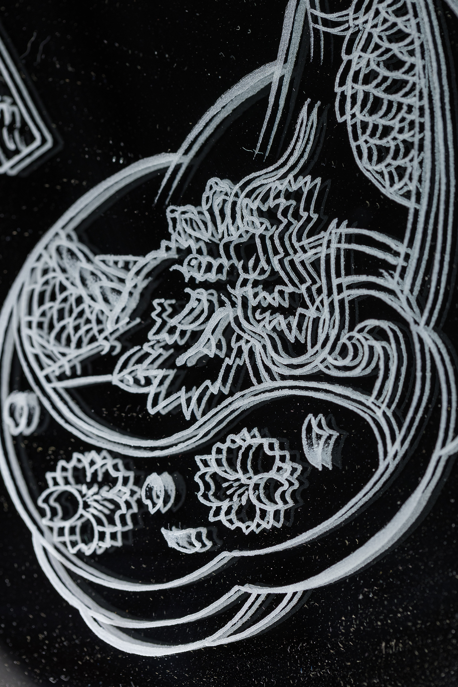 TOMOYA作品細部 9  | UNDER JOB PARTY | ART AUCTION | Present by NOSETARADAMAS